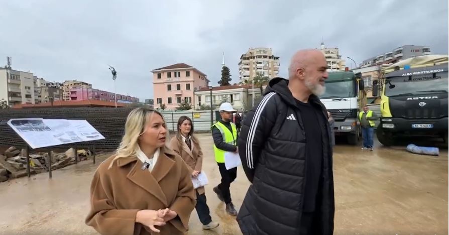 Projekti i ri i parkimit nëntokësor në sheshin Avni Rustemi, Rama inspekton punimet 